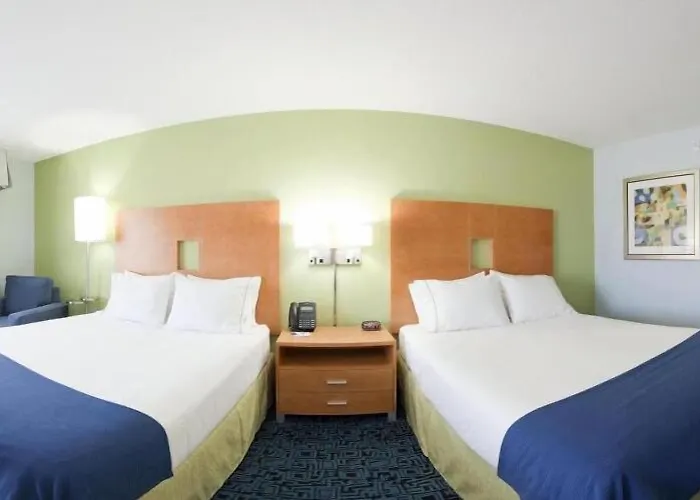 Express & River By Ihg