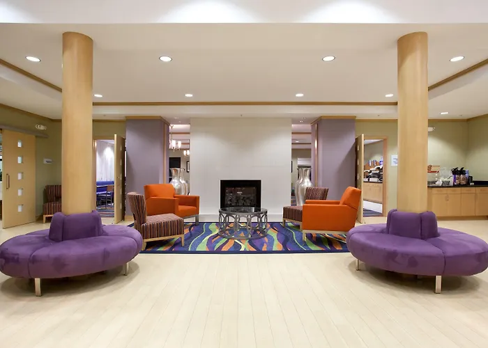 Hotel Express & River By Ihg 2*