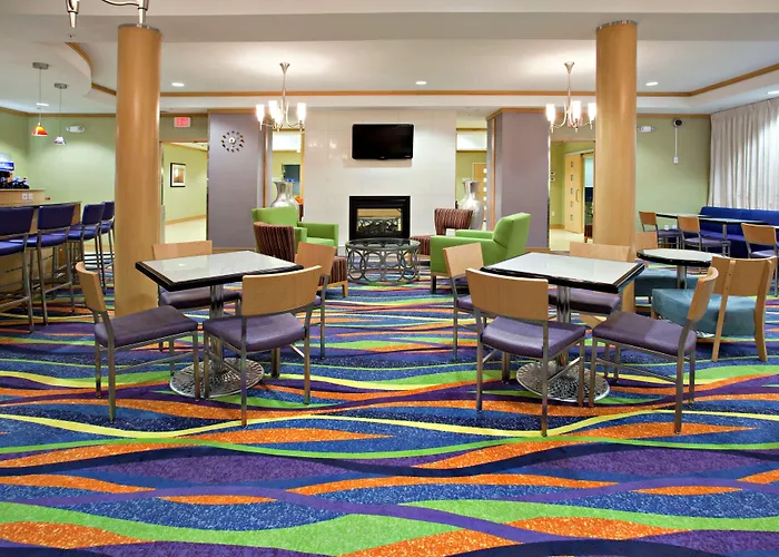 Express & River By Ihg Hotel 2*