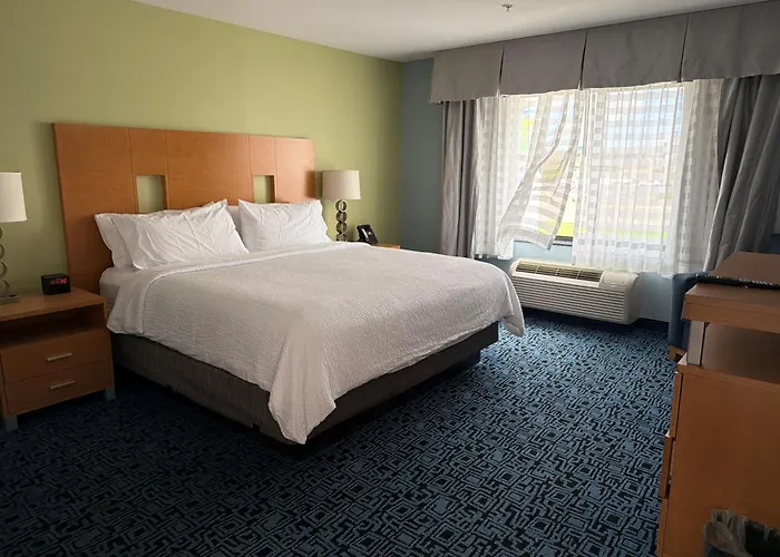Express & River By Ihg Rock Springs