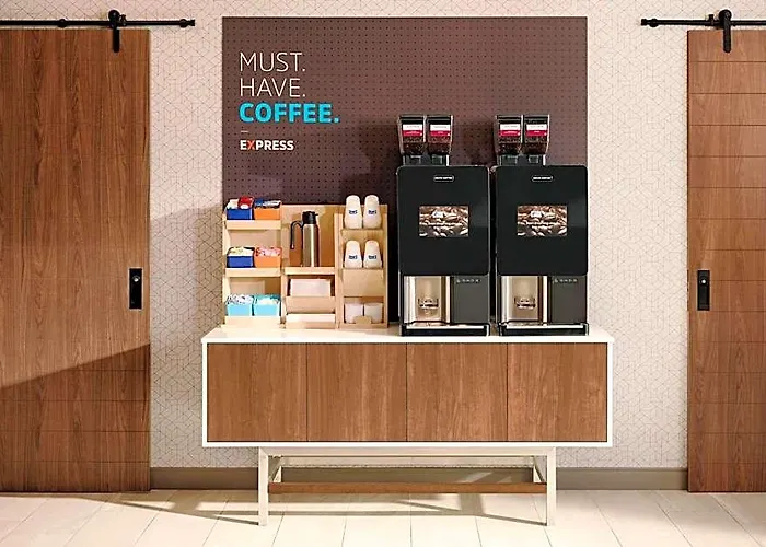 Express & River By Ihg