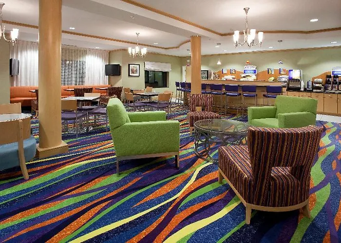 Express & River By Ihg